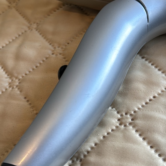 Bio Ionic travel pro folding hair dryer - Picture 5 of 6